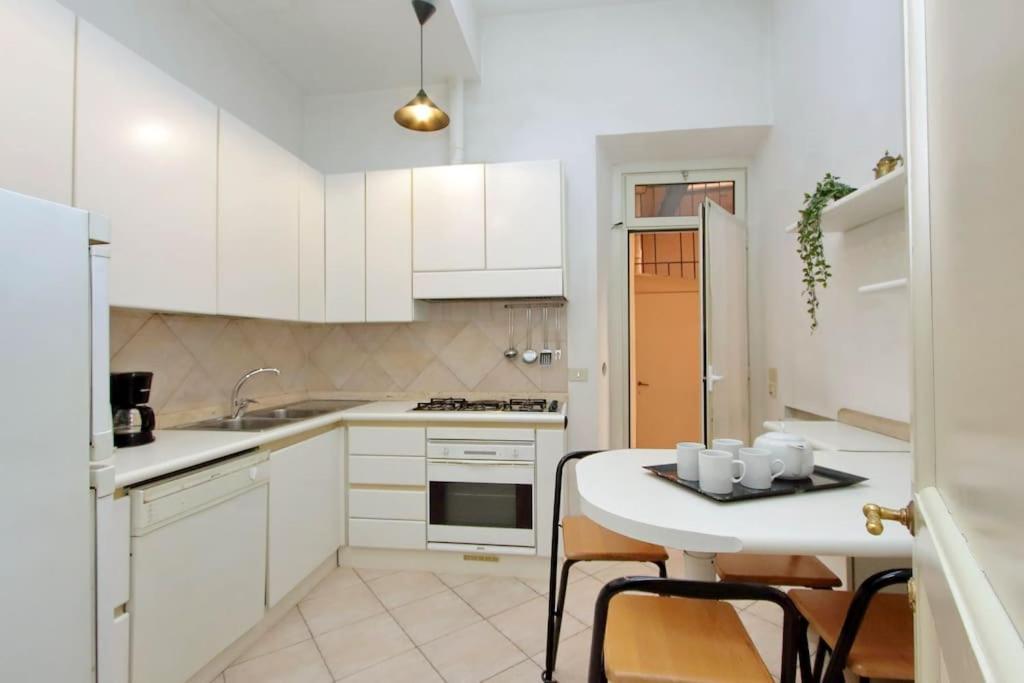 Navona Elegant Two Bedroom Apartment Roma Ngoại thất bức ảnh